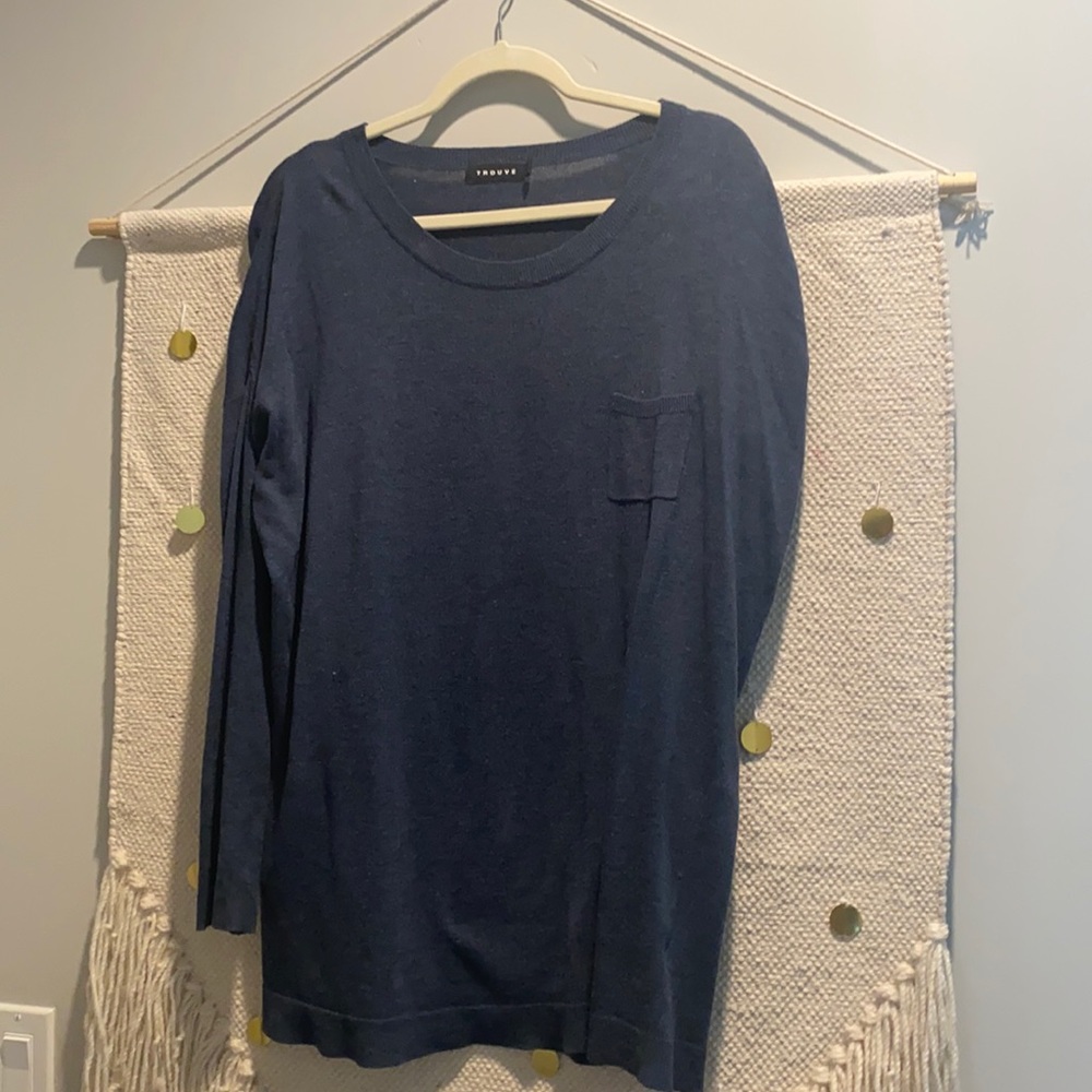 Woman’s trouve oversized navy sweater size L